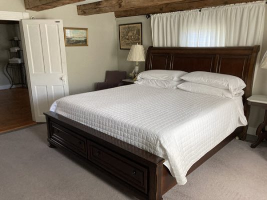 Lake Winnipesaukee Room The 1810 hous