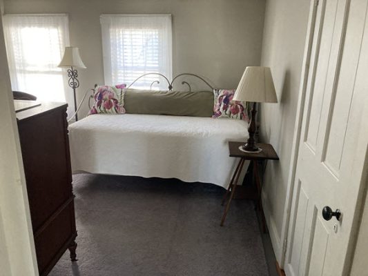 adjoining space in Lake Winnipesaukee room the 1810 house